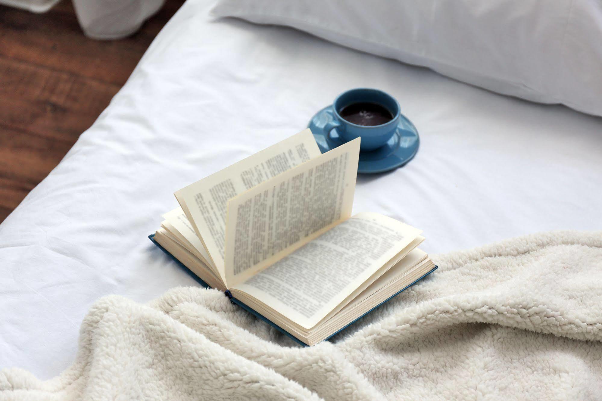 Warm White Hostel Бангкок Экстерьер фото